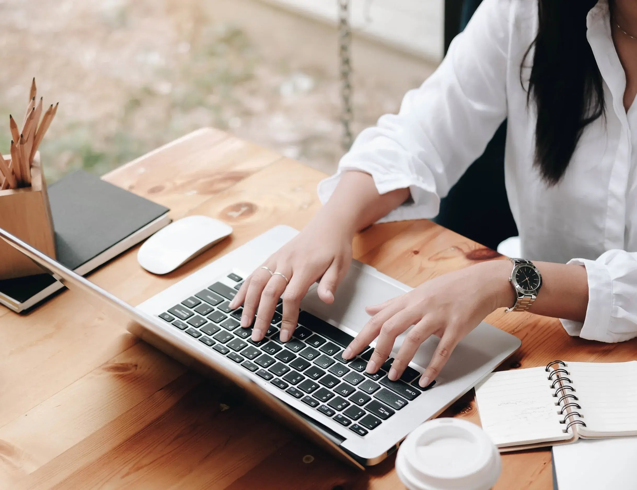 Working-from-a-cafeteria